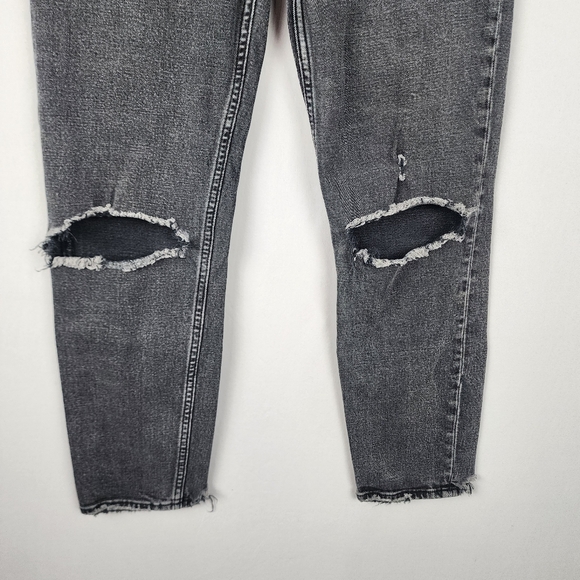 Abercrombie & Fitch Black Mom High Rise Jeans Distressed Sz 26 2R - Picture 3 of 9